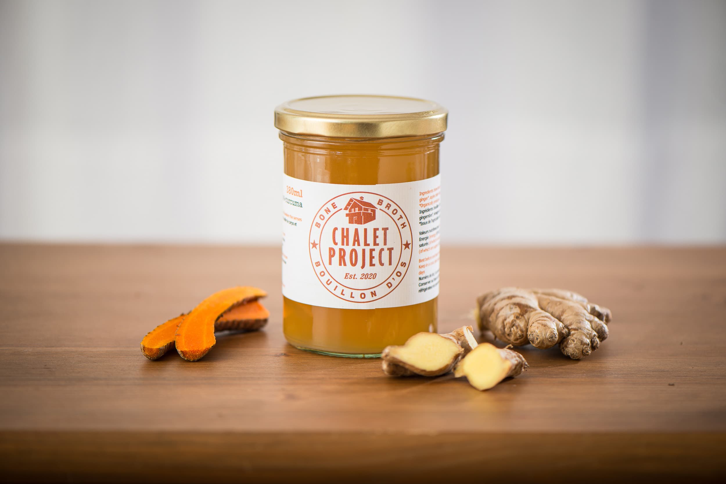 Bouillon d'os de poulet, gigembre & curcuma